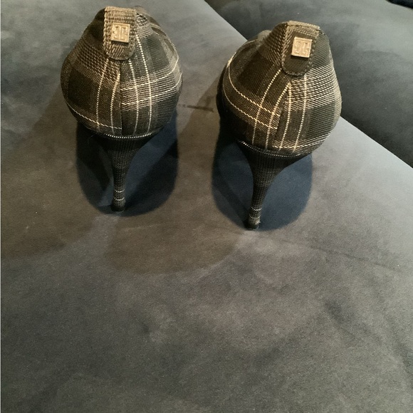 Ivanka Trump - Picture 2 of 5